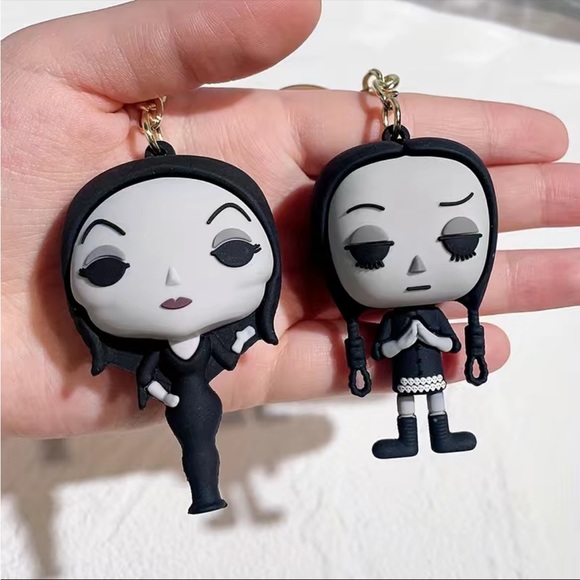 ADAMS FAMILY KEYCHAIN BAG CHARMS - Picture 4 of 8